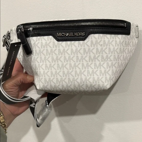 Michael Kors White and Black Fanny Pack Men's Bag
